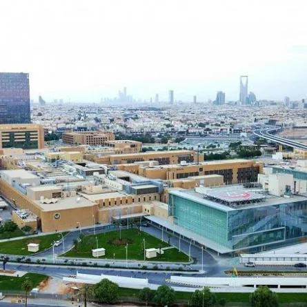 مستشفى الملك فيصل التخصصي يطلق برنامجا فريدا من نوعه لعلاج الشريان الأبهر المعقد