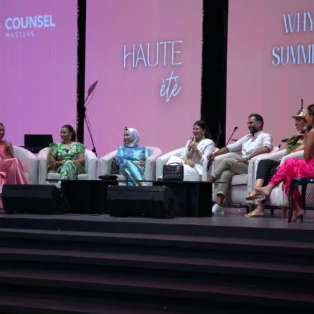 إحدى الجلسات النقاشية المثمرة على هامش مهرجان العلمين للموضة- (الصورة خاص بسيدتي تصوير: منى مجدي)