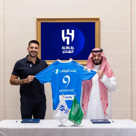   اللاعب الصربي ألكساندر ميتروفيتش 