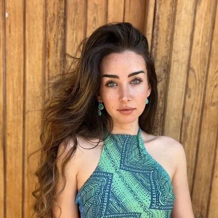 هنا الزاهد - الصورة من حسابها على إنستغرام 