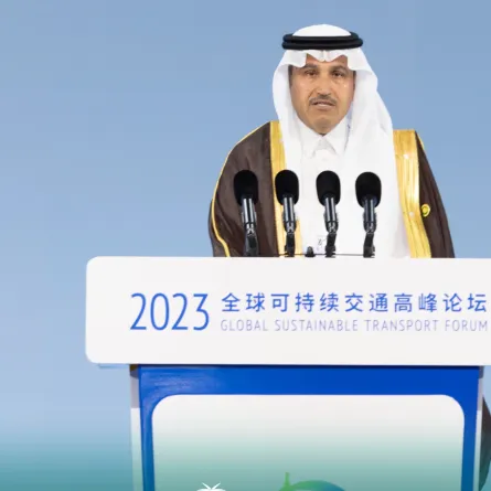 السعودية تستهدف توليد 50% من الطاقة المتجددة بحلول 2030 - الصورة من حساب وزارة النقل والخدمات اللوجستية على منصة إكس