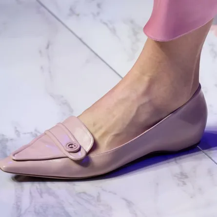 Giorgio Armani F23 الصورة من موقع Launchmetrics/Spotlight© 