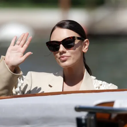 تسريحات شعر النجمات في مهرجان فينيسيا السينمائي الـ80