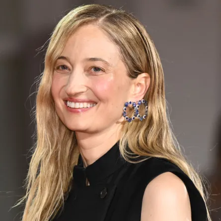 الممثلة الإيطالية Alba Rohrwacher في ثالث أيام مهرجان البندقية السينمائي 80 بتاريخ 2 سبتمبر  Stephane Cardinale - Corbis  Colaborador  Getty Images