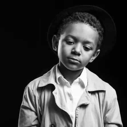 صورة طفل حزين