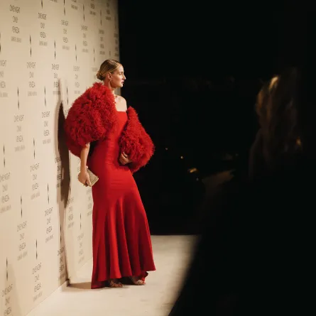 أبرز إطلالات حفل One Night Only in Venice الصورة من المكتب الإعلامي لدار أرماني