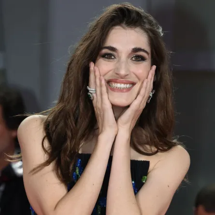 مهرجان فينيسيا السينمائي 80، الممثلة الإيطالية Pilar Fogliati مصدر الصورة  Marilla SiciliaArchivio Marilla SiciliaMondadori PortfolioGetty Images