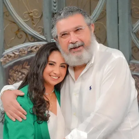 ماجد الكدواني وابنته ساندرا -الصورة من صفحة برنامج صاحبة السعادة على الفيس بوك