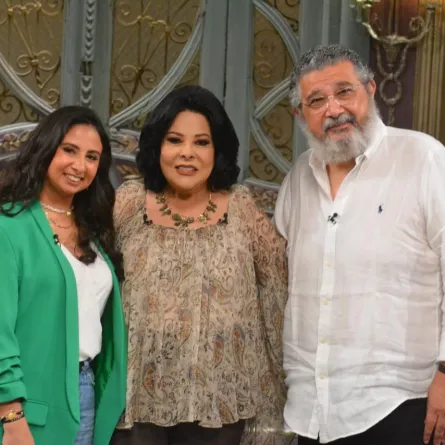 إسعاد يونس مع ماجد الكدواني وابنته ساندرا - الصورة من صفحة إسعاد يونس على الفيس بوك