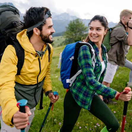 الأنشطة الجماعية ودورها في بناء الثقة بين الأصدقاء
