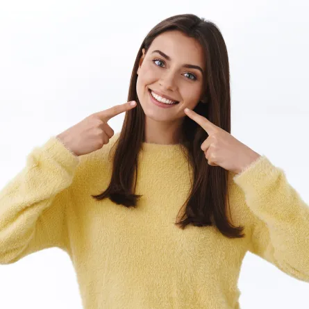 طريقة إزالة جير الأسنان بالمنزل بخطوات بسيطة.. باشري بها (المصدر: Freepik)