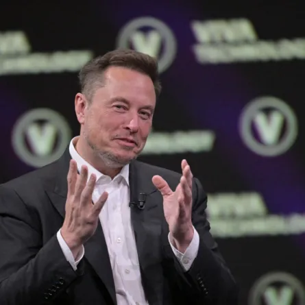 إيلون ماسك (Elon Musk).. مصدر الصورة: Alain JOCARD / AFP