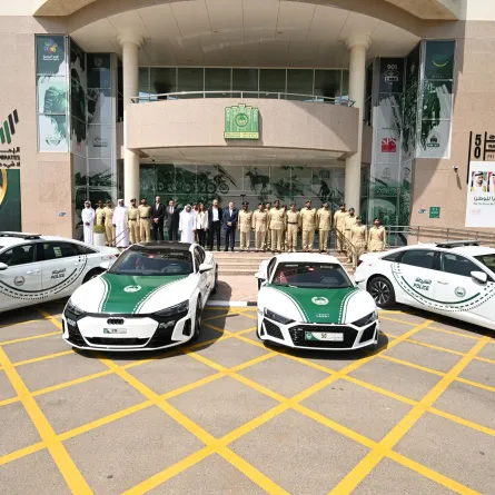 100 سيارة Audi تنضم إلى أسطول دوريات شرطة دبي. الصورة من حساب شرطة دبي على منصة x 