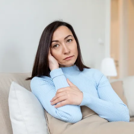 دراسة عدم التعرض لأشعة الشمس يزيد من خطر انقطاع الطمث المبكر (المصدر: Freepik)