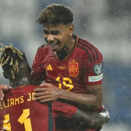 لامين يامال يصبح أصغر لاعب في تاريخ منتخب إسبانيا