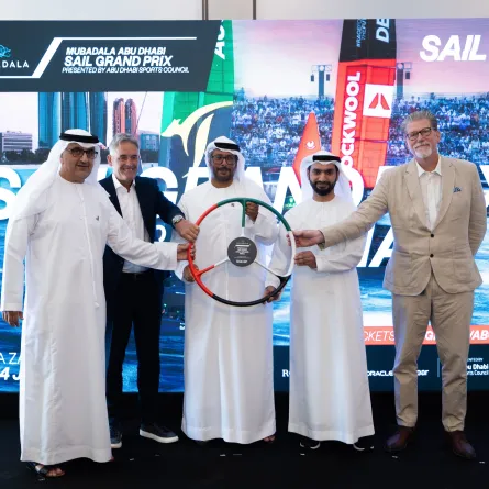 أبوظبي تستضيف للمرة الأولى "جائزة أبوظبي الكبرى للإبحار". الصورة من حساب مجلس أبوظبي الرياضي على منصة x