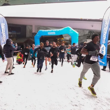 أكثر من 20 تحديا ثلجيا في النسخة الجديدة من تحدي الثلج في دبي. الصورة من wam