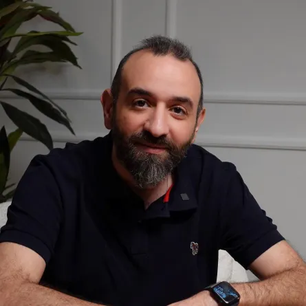 عمرو سلامة - الصورة من صفحته الرسمية على الفيس بوك