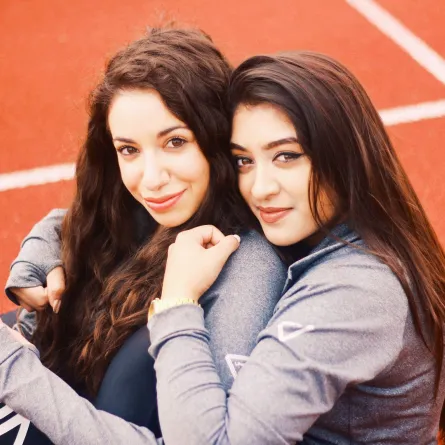 علامات الصداقة الحقيقية وكيفية اكتشاف الصديق الصدوق