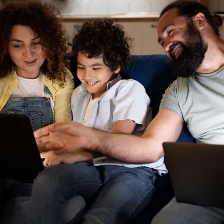 التكنولوجيا والعلاقات العائلية