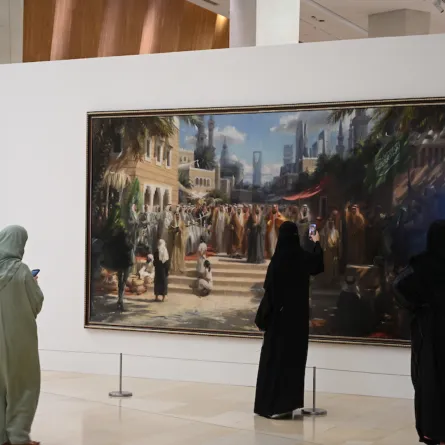 اللوحة التشكيلية شواهد العز - صورة من العلاقات العامة 