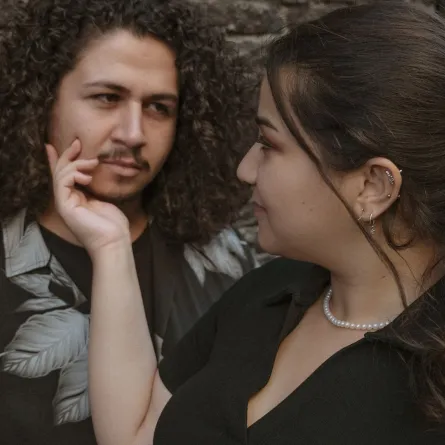 علامات الحب الكاذب