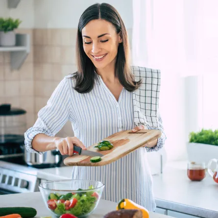 جدول رجيم أسبوعي لخسارة الوزن والتخلص من الدهون ( المصدر: Shutterstock)