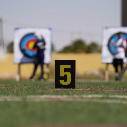 الرياض تستضيف البطولة العربية المفتوحة للسهام بمشاركة 120 راميا - الصورة من موقع الاتحاد السعودي للسهام