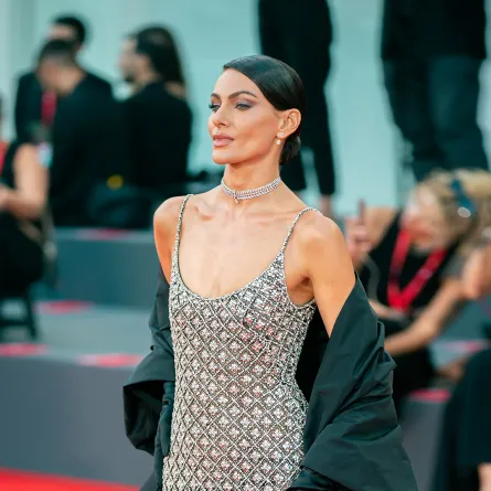     مهرجان فينيسيا الـ 80،   باولا توراني Paola Turani ، تصوير يوسف بوهوش