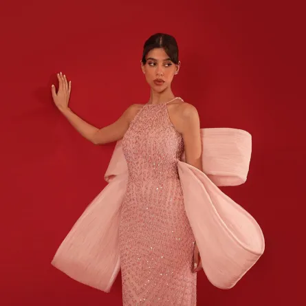 فستان من تصاميم المصممة إيمان العجلان-الصورة من حسابها على انستغرام