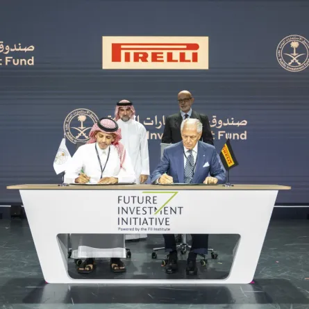 صندوق الاستثمارات العامة وبيريللي يطلقان مشروعاً مشتركاً لتأسيس مصنع متطور للإطارات- الصورة من حساب صندوق الاستثمارات العامة على منصة إكس 