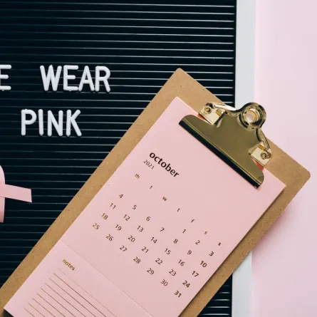 أكتوبر الوردي وأهمية الكشف المبكر عن سرطان الثدي (المصدر: Pexels)