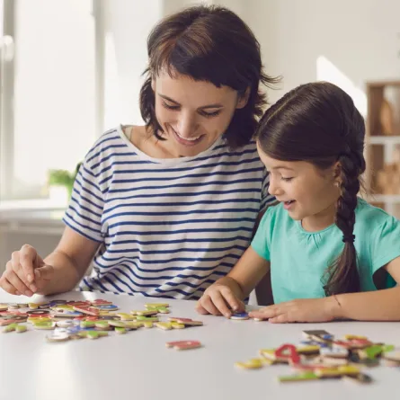 صورة أم وابنتها