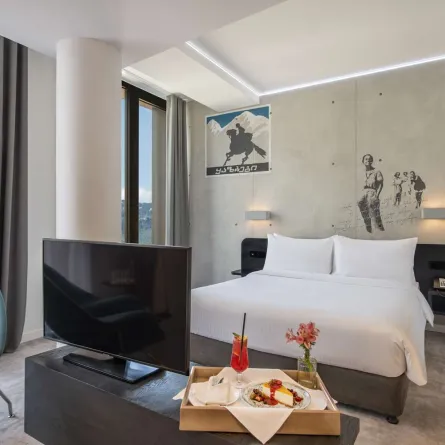 فندق جولدن توليب تبليسي