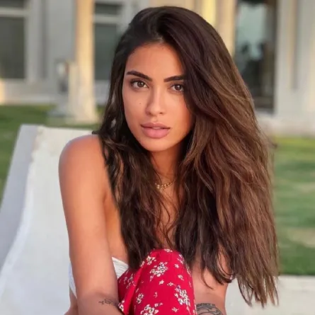 دنيا عبد المعبود - الصورة من حسابها على انستغرام