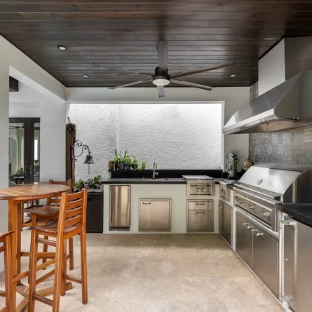 العناية بالمروحة السقفية