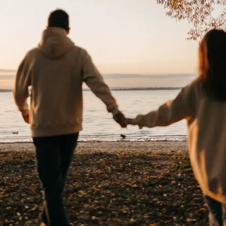  مشاعر الغيرة في الحب