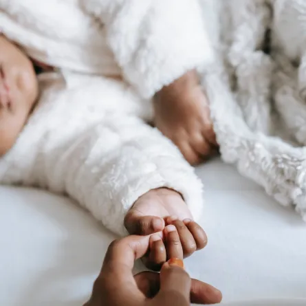 صورة طفل مريض