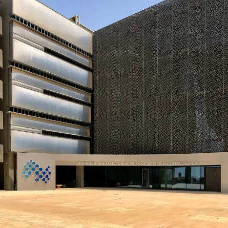 جامعة محمد بن زايد للذكاء الاصطناعي تطلق سلسلة لقاء رواد الذكاء الاصطناعي والصناعة. الصورة من wam