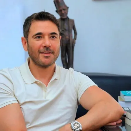 أحمد عز- الصورة من إدارة أعماله