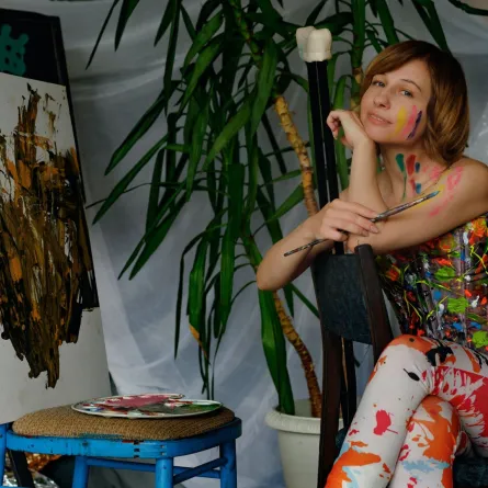  اليوم العالمي للفنان