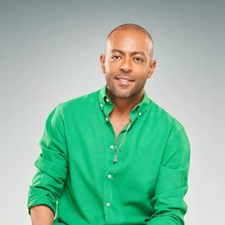 تامر عاشور  - صورة من صفحته على انستغرام 