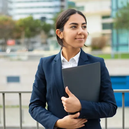 ما هي مسارات إدارة الأعمال؟