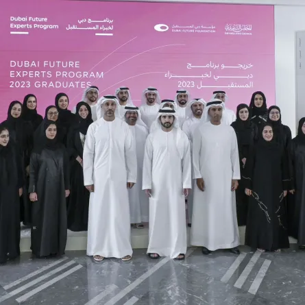 تخريج الدفعة الثالثة من منتسبي "برنامج دبي لخبراء المستقبل". الصورة من wam