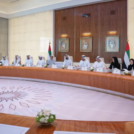 الشيخ محمد بن راشد يعتمد الميزانية العامة للاتحاد في اجتماع مجلس الوزراء اليوم - الصورة من حساب الشيخ محمد بن راشد على منصة إكس