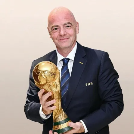  السويسري جياني إنفانتينو، رئيس الاتحاد الدولي لكرة القدم FIFA