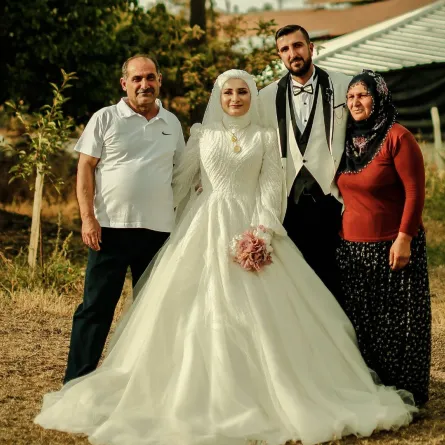 كيف تتعامل مع العلاقات الأسرية؟