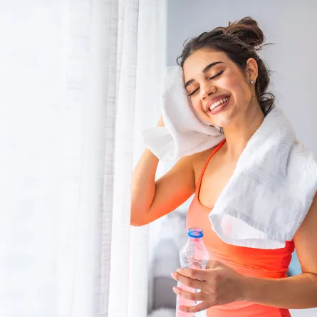 أيهما أفضل الاستحمام بالماء البارد أو الساخن بعد الرياضة (المصدر: Shutterstock)