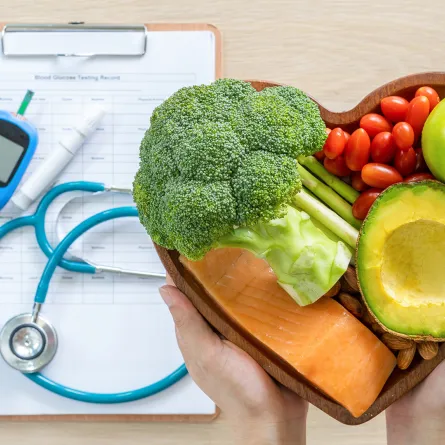 مع انطلاق موسم الرياض.. نصائح غذائية لمرضى السكري لتجنّب المضاعفات (المصدر: Shutterstock)