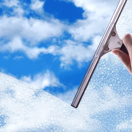 طريقة تنظيف الزجاج المصفر